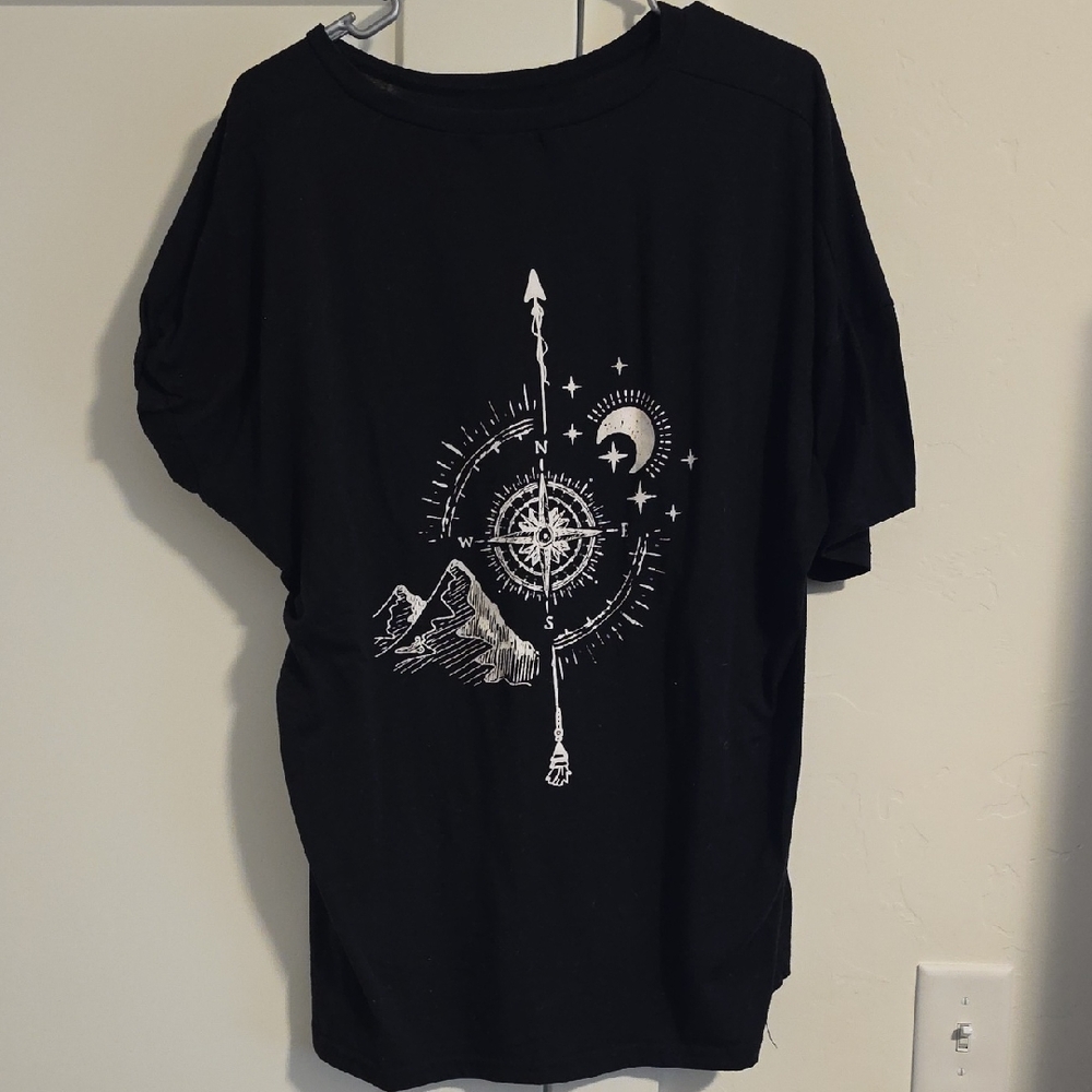 SHEIN Black Short Sleeve Tee with White Compass & Moon Graphic